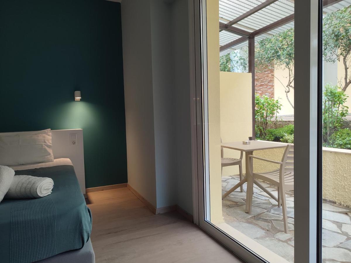 Helion Apartments Gouviá Eksteriør bilde