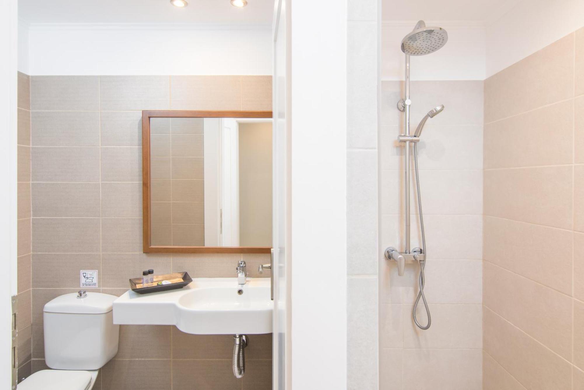Helion Apartments Gouviá Eksteriør bilde